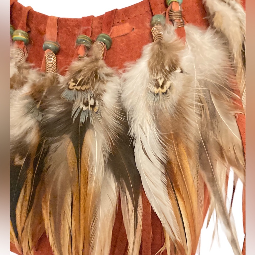Vintage Suede Halter Tie up Top with Feathers & Skirt
Great Vintage Condition - Picture 8 of 13